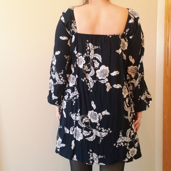 Billabong - Black Floral Long Sleeve Tie Dress - Picture 3 of 10